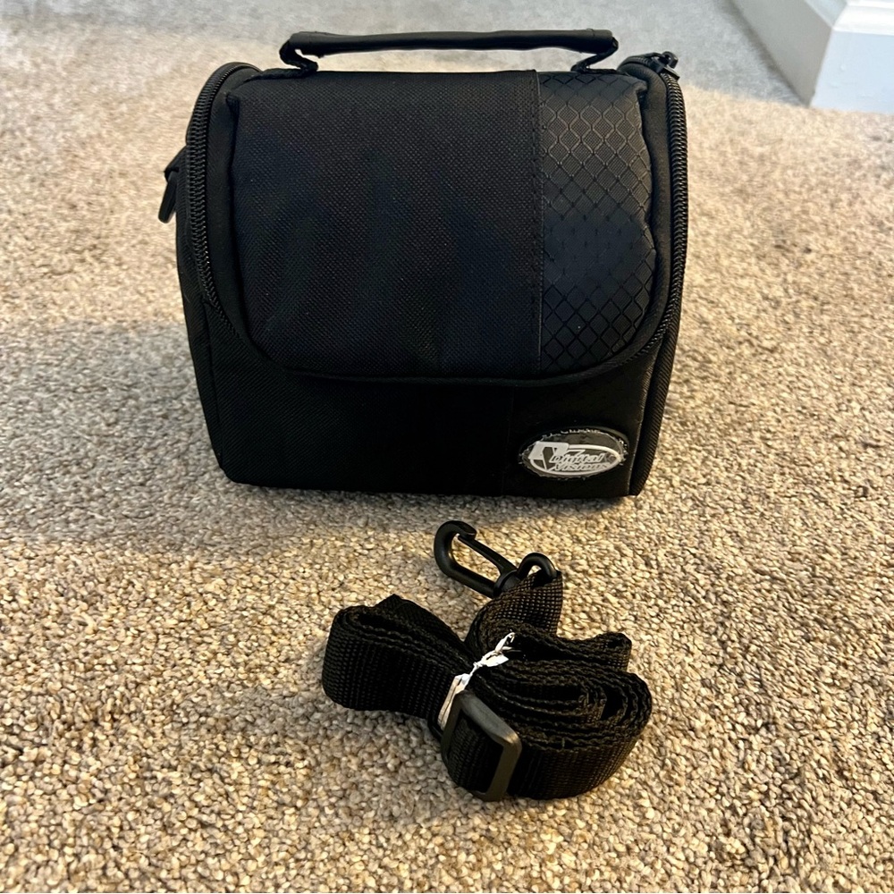 NWT - Travel Camera Bag - Digital Visions - Black